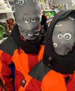 Zamaskowany Piotr Żyła pozuje "w duecie". Fani: "skończcie ten kabaret"