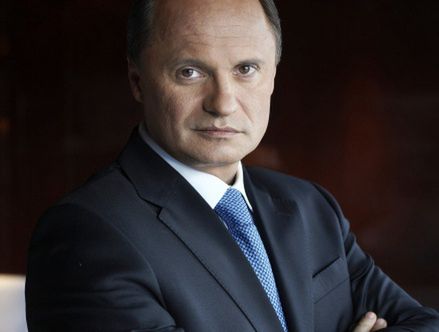 Leszek Czarnecki traci kontrolę nad ważną spółką. Może stracić i miliard złotych