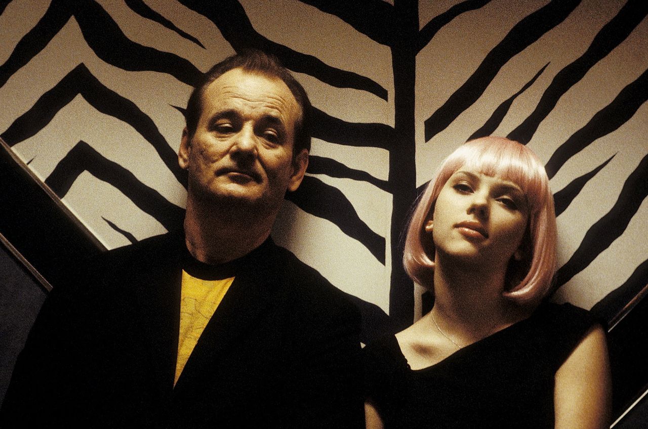 Kadr z filmu "Między słowami". Bill Murray i Scarlett Johansson