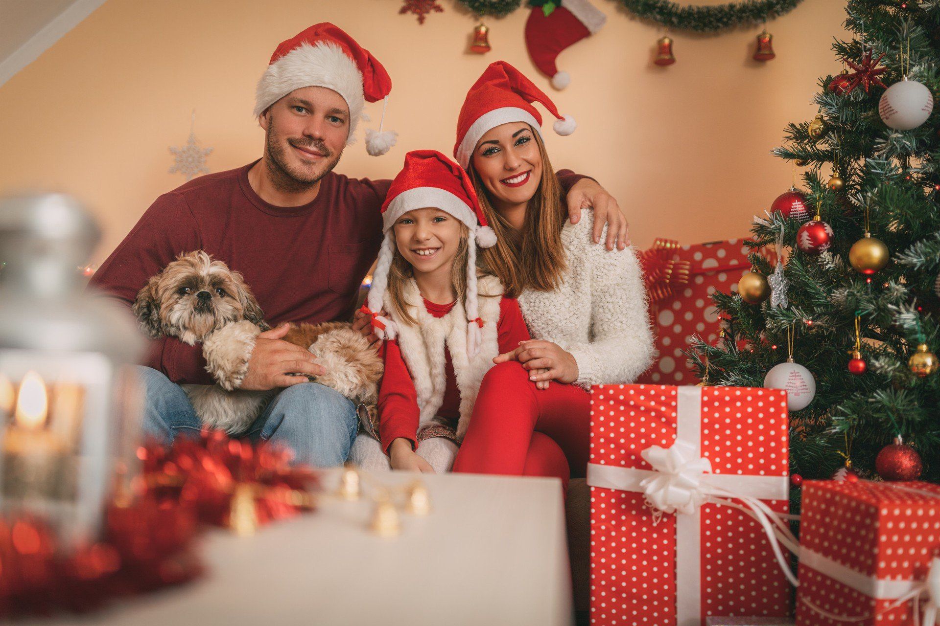 Warto postawić na nieco bardziej uroczysty strój na Święta, ale pamiętajmy, że najważniejszy jest wspólnie spędzony czas.