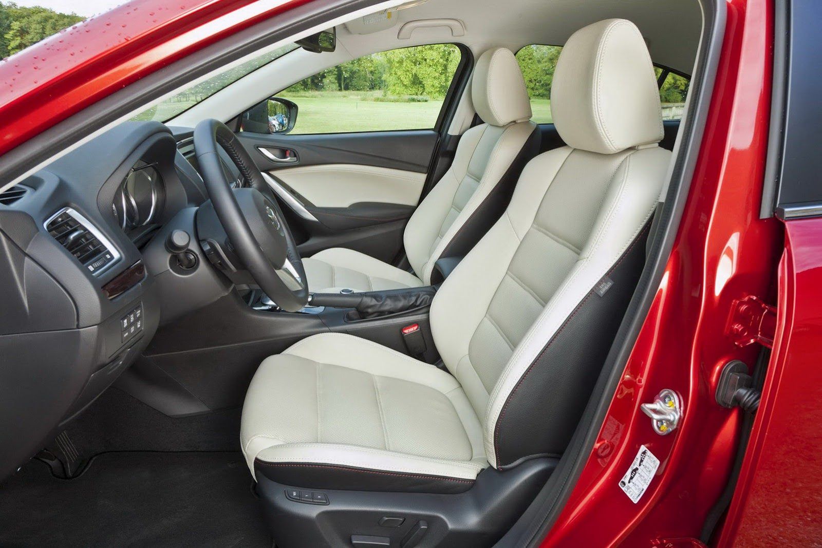 Mazda6 w najdrobniejszych detalach [galeria] 56