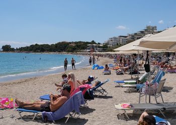 Tragiczny finał kłótni na greckiej plaży. Mężczyzna nie żyje