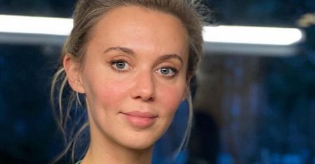 Mistrzowska stylizacja Kasi Moś. Nawiązała do bieliźnianego trendu