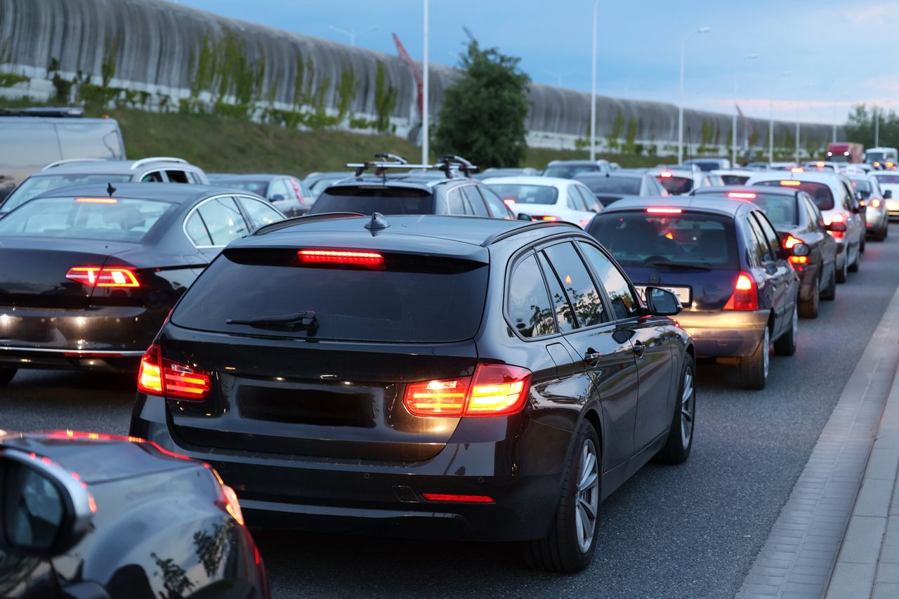 Oto najbardziej zakorkowane miasto w Polsce. Tu w korkach stoi się ponad 77 godzin