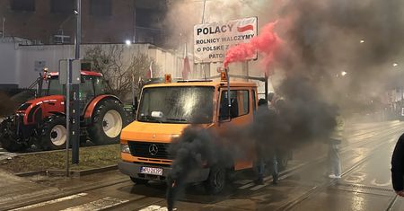 Race, rap i alkohol. Spędziliśmy wieczór z protestującymi rolnikami