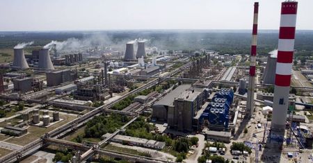 Dramat w Zakładach Azotowych. Nie żyje mężczyzna