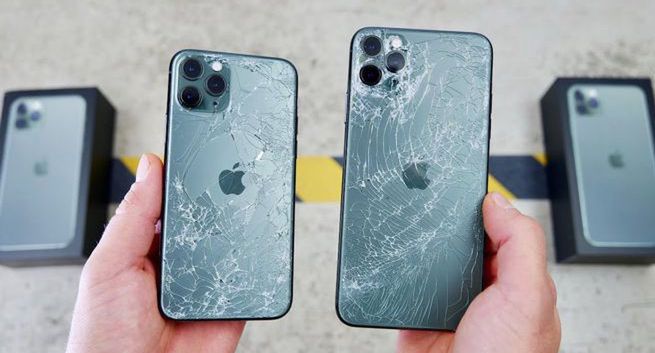 iPhone 11 Pro Max odporny na upadki, ale nie tak jak Samsung Galaxy Note 10+ (wideo)