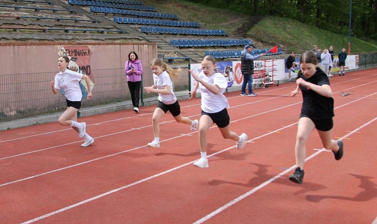Mistrzostwa Chełmna szkół podstawowych w czwórboju lekkoatletycznym. Mamy wyniki i zdjęcia