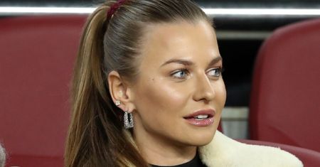 Anna Lewandowska chwali się stylówką z meczu. Postawiła na markowe dodatki za prawie 20 TYSIĘCY ZŁOTYCH