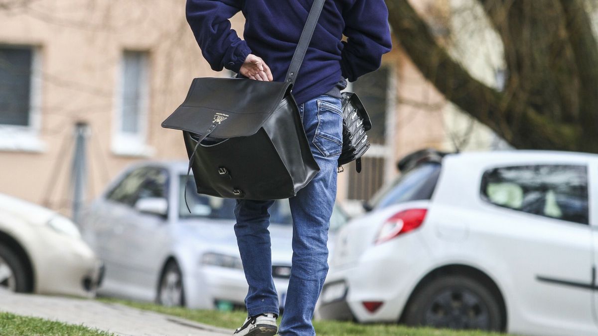 Reporter archiwum 2024 04
11.04.2024 Olsztyn fot. Artur Szczepanski/REPORTER n/z listonosz Poczty Polskiej
Artur Szczepanski/REPORTER