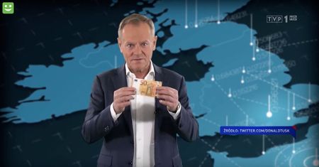 Tusk jako prowadzący teleturniej? Niecodzienne porównanie w "Wiadomościach"