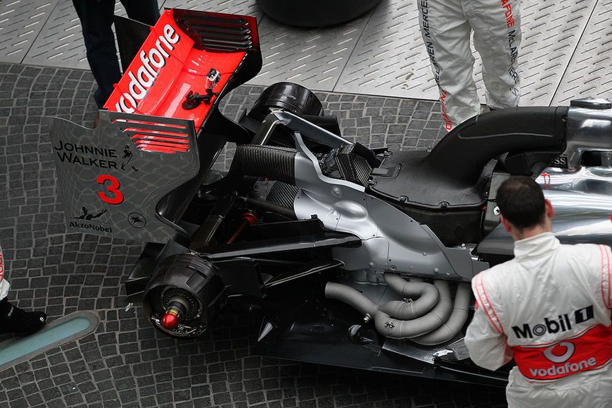McLaren MP4 26 bez pokrywy silnika