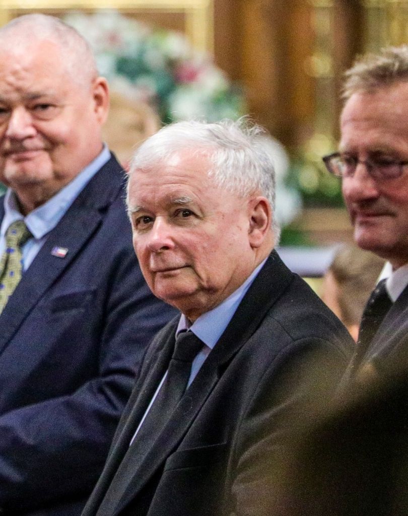 Jarosław Kaczyński zawiesił przewodniczącego klubu PiS zatrzymanego za przemoc domową