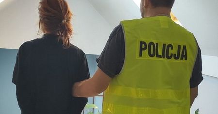 Ekspedientka wybiegła za 24-latką. Draka w Cieszynie. Kobiecie grozi 10 lat