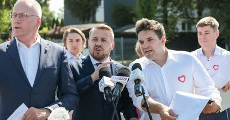 Polityka przedwyborcza, czyli trzy akordy, darcie mordy [OPINIA]