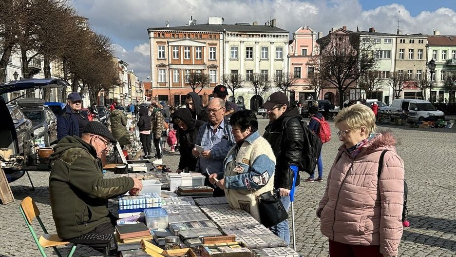Stare pieniądze na pchlim targu w Lesznie