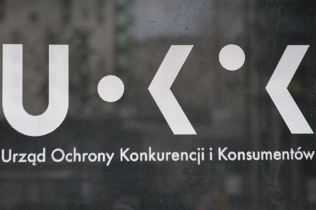 UOKiK o aneksach do wakacji kredytowych: "nie wiążą konsumentów"