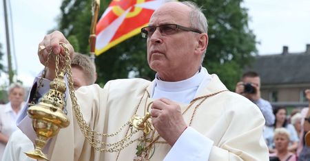 Strajk Kobiet. Mocny list biskupa Meringa. "Próbują przeorać nasze sumienia"
