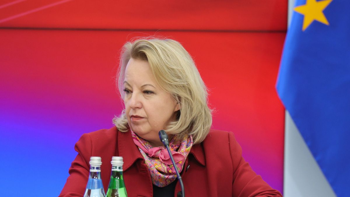 Wizyta Konferencji Przewodnicz?cych Parlamentu Europejskiego
Fot. Adam Burakowski/East News, Warszawa, 05.12.2024. Wizyta Konferencji Przewodniczacych Grup Politycznych Parlamentu Europejskiego w Warszawie. Spotkanie z udzialem premiera Donalda Tuska i przewodniczacej PE Roberty Metsoli w KPRM.
N/z: Agnieszka Bartol-Saurel
Adam Burakowski