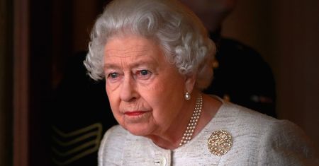 Królowa Elżbieta II MUSIAŁA ODWOŁAĆ udział w obchodach Dnia Pamięci! Pałac Buckingham wydał oświadczenie