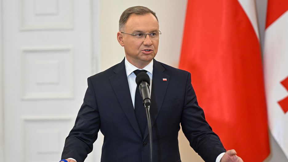 Wojna o ambasadorów. Duda: Odpowiedzialność ponosi Tusk