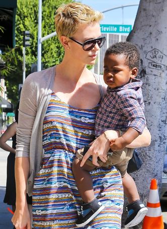 Charlize Theron chce adoptować kolejne dziecko!