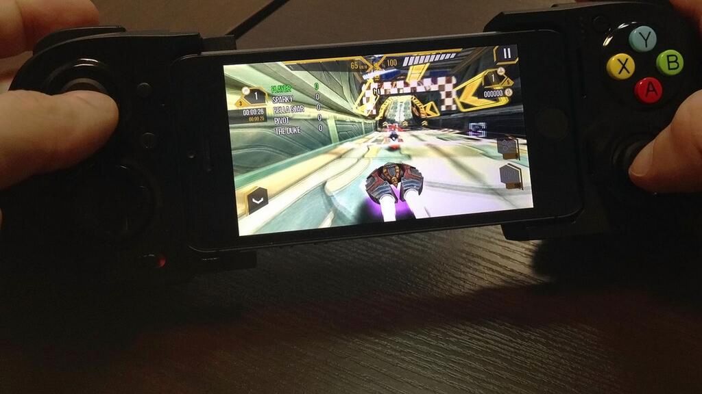 Polski Flashout 2 będzie wspierał kontrolery mobilne 1