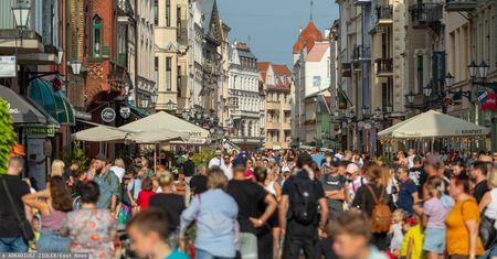 Ponad 30 lat funduszy UE w Polsce. Czemu służą? Jak z nich skorzystać?
