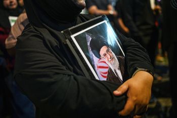 Atak USA i Izraela na Iran. Ekspert wskazuje, co to oznacza dla Rosji i Chin