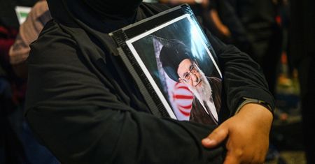 Atak USA i Izraela na Iran. Ekspert wskazuje, co to oznacza dla Rosji i Chin