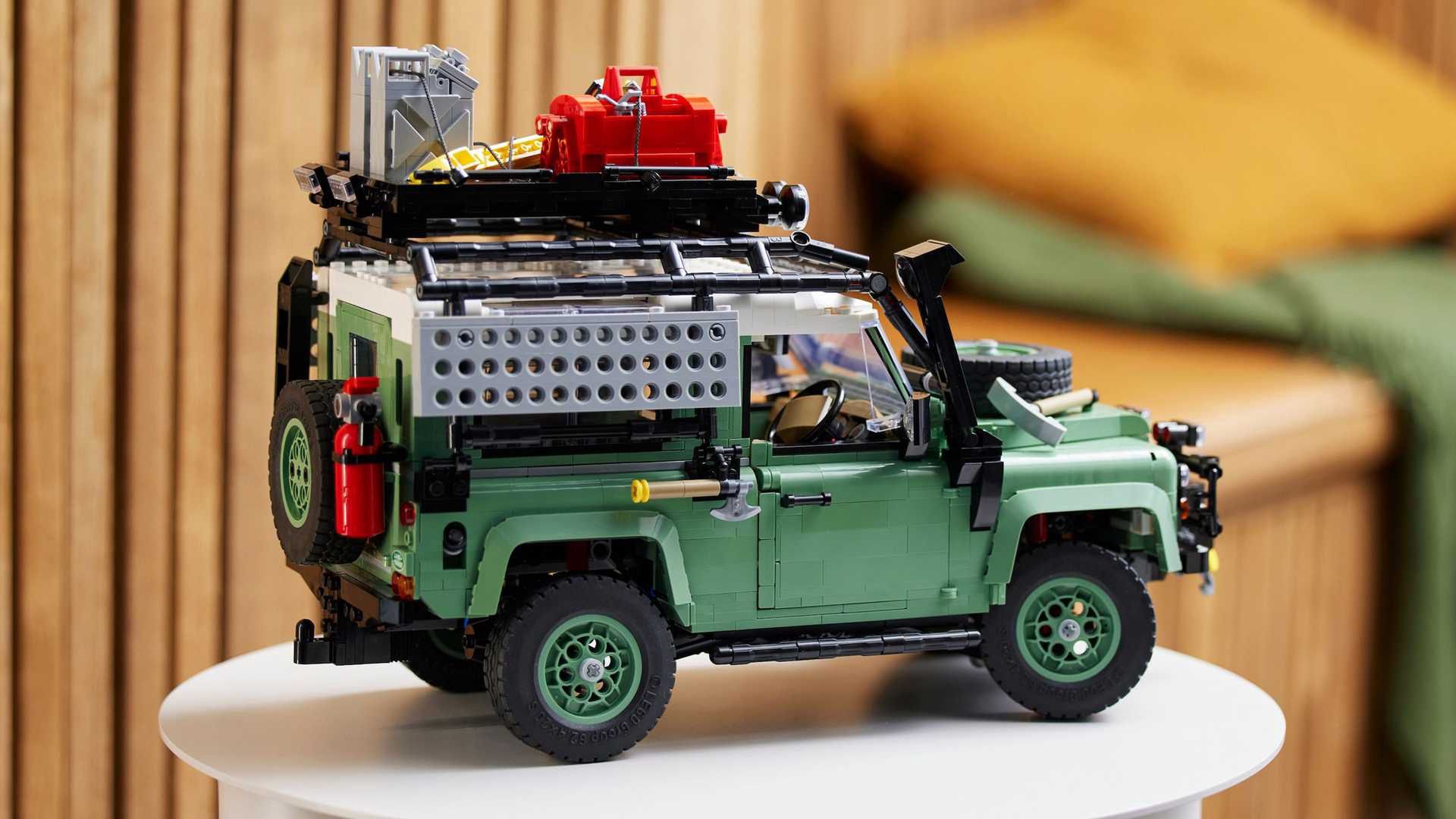 Land Rover Defender 90 Icons Lego