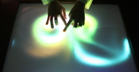 Zrób to sam: tani Maximum PC Multitouch zupełnie jak MS Surface (wideo)