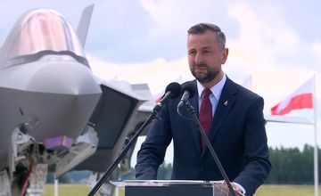 Szefowa KRRiT pyta MON o zlecenie transmisji powitania F-35. Przygotowało ją TVN24