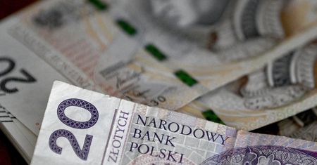 Odbierając świadczenia, można wpaść w wyższy próg podatkowy. Ministerstwo nie pozostawia złudzeń