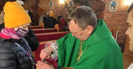 Ksiądz z Elbląga znów to zrobił dla WOŚP. Wspaniały gest