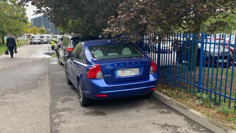 Zapomniał, gdzie zaparkował volvo