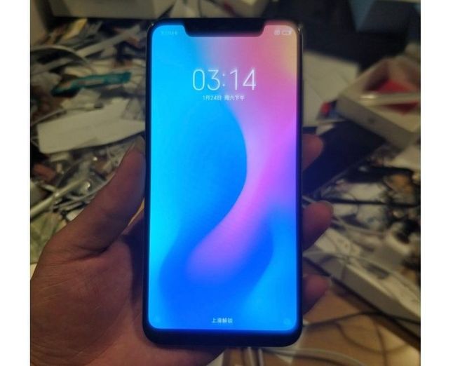 Xiaomi Mi 7 przyłapany na żywo
