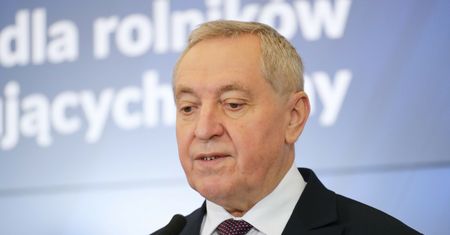 Wicepremier Henryk Kowalczyk pokazał zdjęcie chleba za 1,79 zł. Dostał je od syna