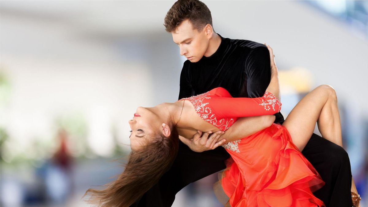 Salsa to jeden z najbardziej popularnych tańców latynoamerykańskich.