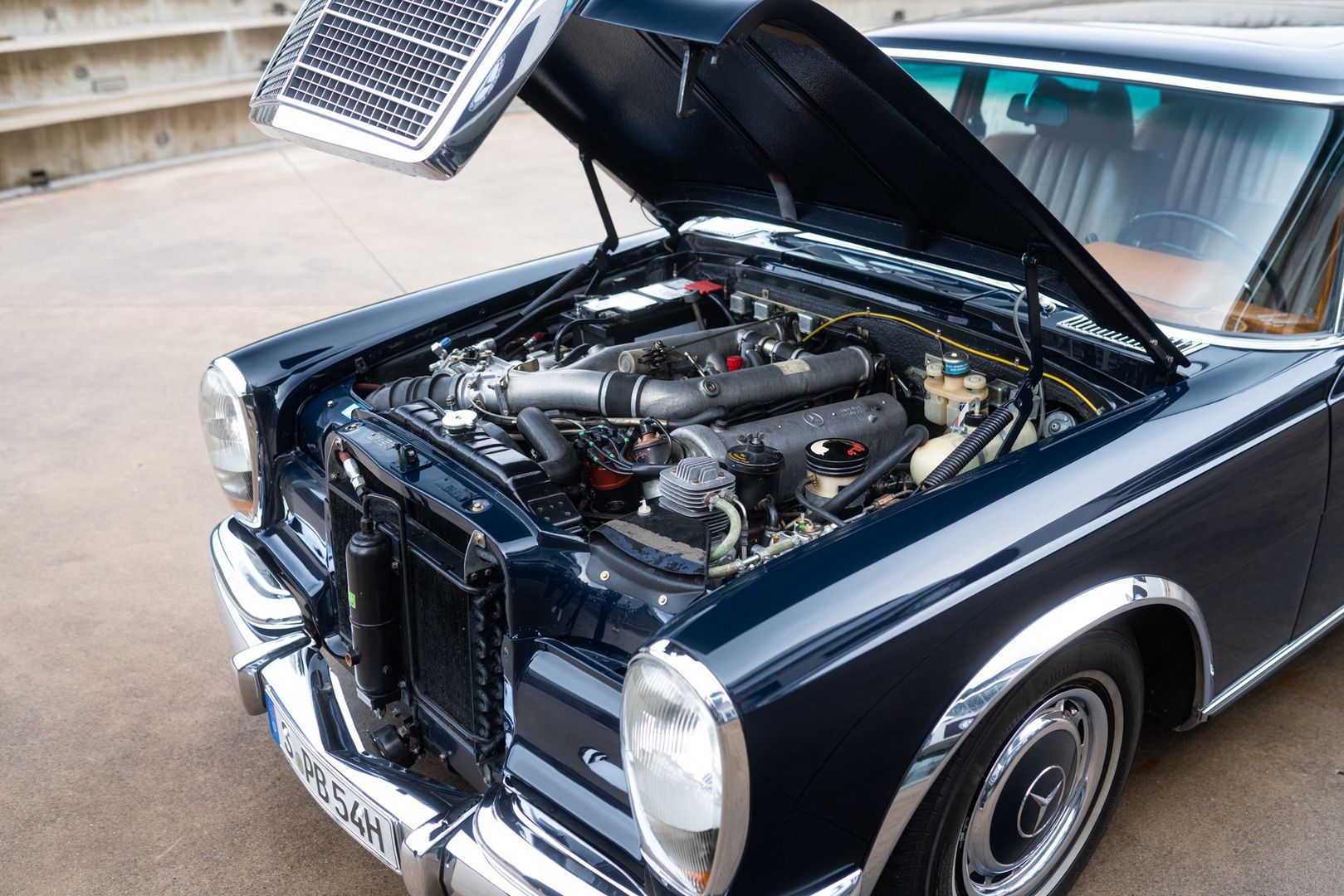 Mercedes-Benz 600 (W100)