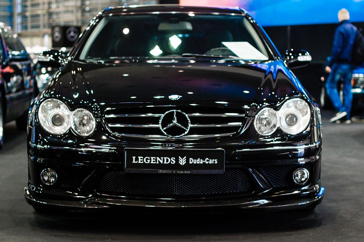 Mercedes zaprezentował się bardzo elegancko na targach Motor Show. Na zdjęciu auto prezentowane przez Duda Cars z Poznania.