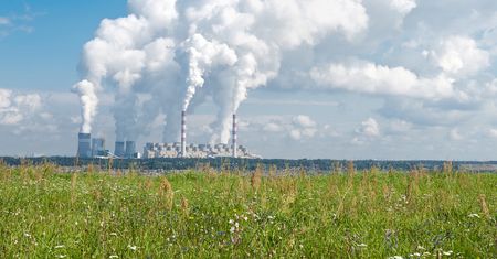 Od węgla odchodzimy szybciej niż Niemcy? W UE prym wiedzie prąd ze Słońca