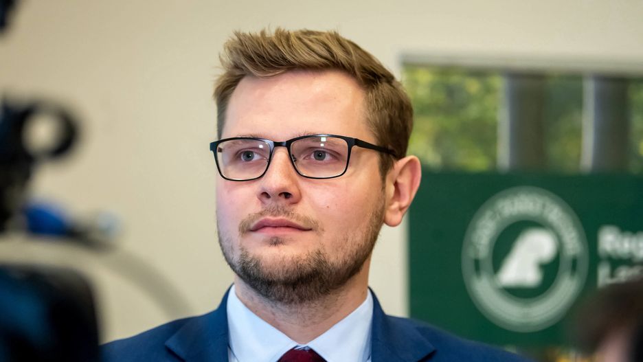 Koronawirus w Polsce. Michał Woś oddał osocze. Chce pomóc w walce z epidemią