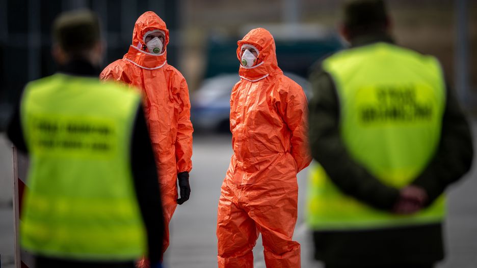 Ferie zimowe 2021. Narodowa kwarantanna i wyjazdy. Nowe zasady