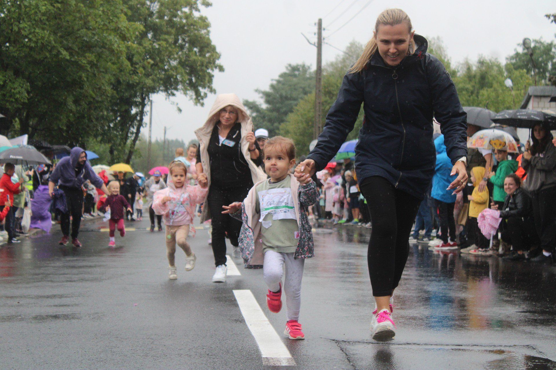 8. Charytatywny Zelowski Szus o Czółenko na dystansie 5 i 10 kilometrów w Zelowie!