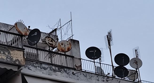 Fatalne prognozy dla telewizji. Stacje naziemne i satelitarne tylko w SD?