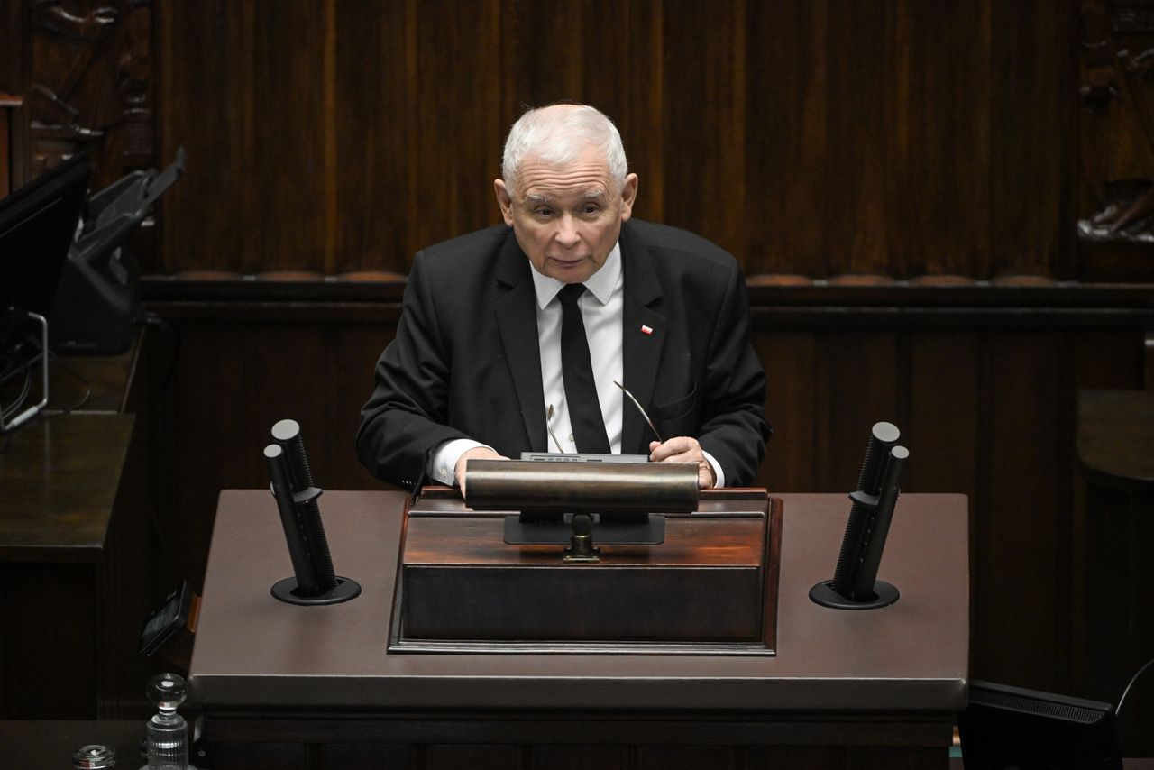 Sejm podjął uchwałę. Kaczyński grzmi