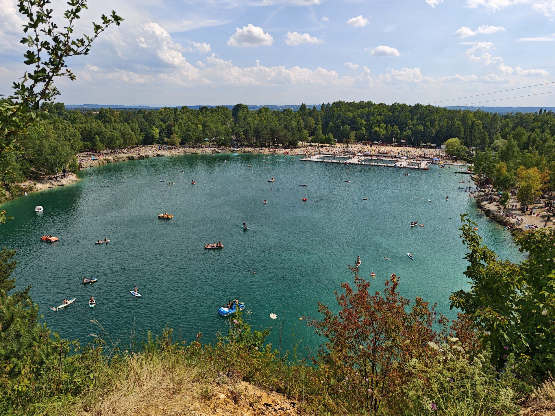 Upalna niedziela nad Balatonem w Trzebini. Setki osób szukało ochłody w wakacyjny weekend