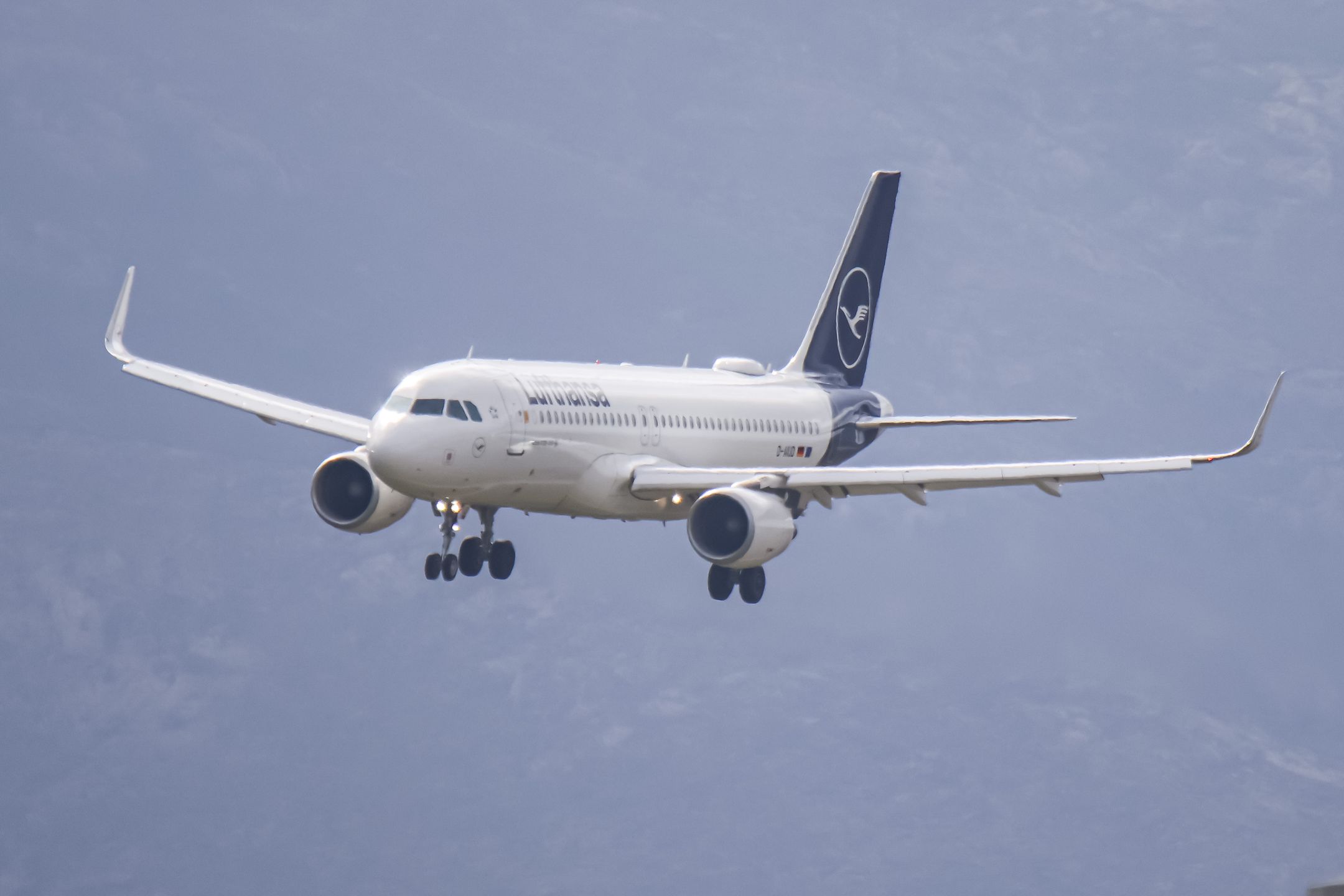 Lufthansa Airbus A320 passenger airplane as seen flying on final approach for landing at Athens International Airport ATH in the Greek capital arriving from Munich, MUC. The Airbus A320-214 has the registration D-AIUD, is powered by 2x CFMI jet engines and is equipped with winglets. Deutsche Lufthansa AG / Lufthansa German Airlines is the flag carrier of Germany member of Star Alliance aviation group, the airline has a fleet 274 aircraft. Athens, Greece on January 2024 (Photo by Nicolas Economou/NurPhoto via Getty Images)