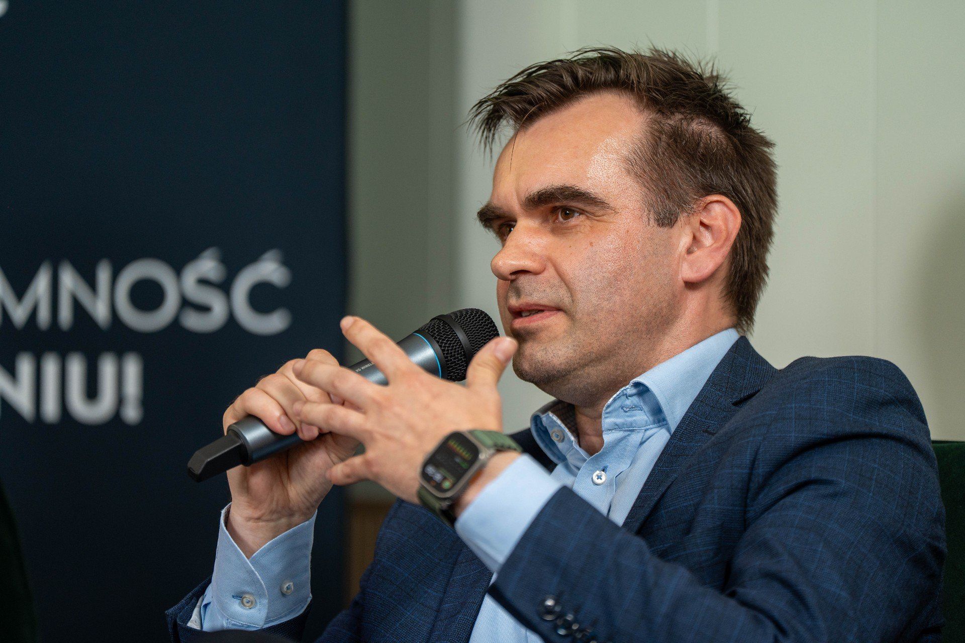 Debata ekspertów o sztucznej inteligencji podczas Hack4Change w Gdańsku